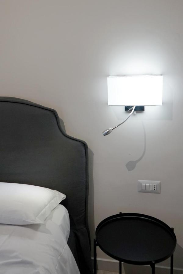 Re Di Smirne By Apulia Accommodation Bari Eksteriør billede
