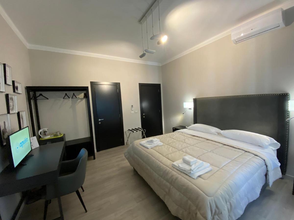 Re Di Smirne By Apulia Accommodation Bari Eksteriør billede