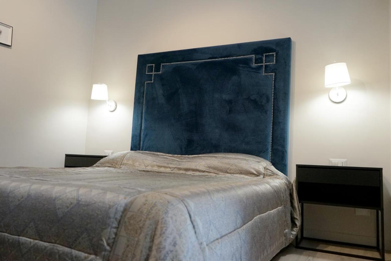 Re Di Smirne By Apulia Accommodation Bari Eksteriør billede