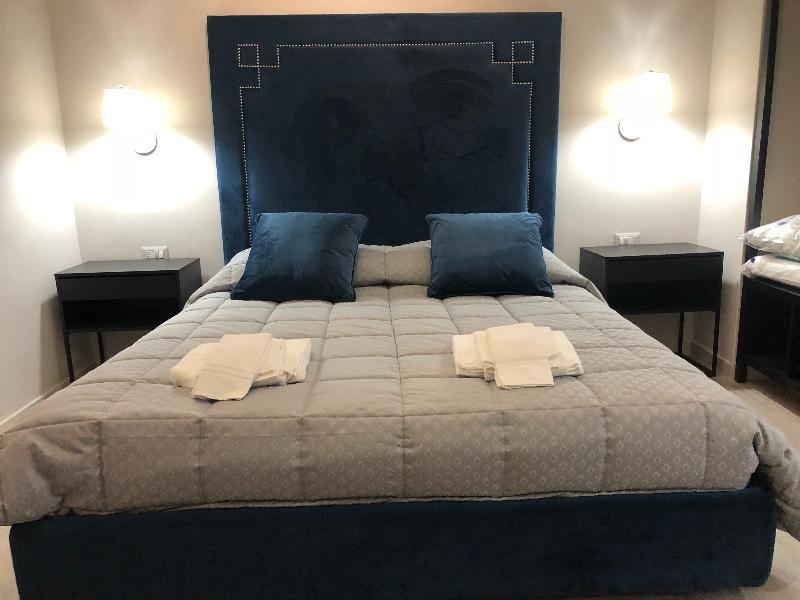 Re Di Smirne By Apulia Accommodation Bari Eksteriør billede