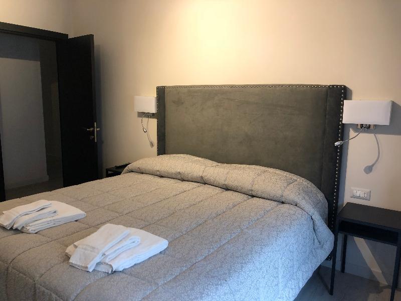 Re Di Smirne By Apulia Accommodation Bari Eksteriør billede